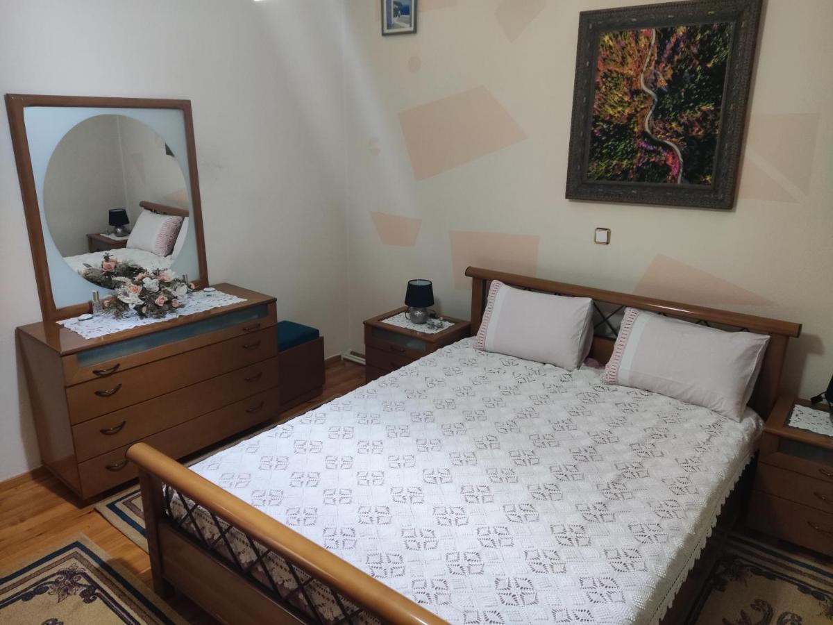 Το Σπιτικό Της Μαρίας Apartment Maniákoi Екстериор снимка